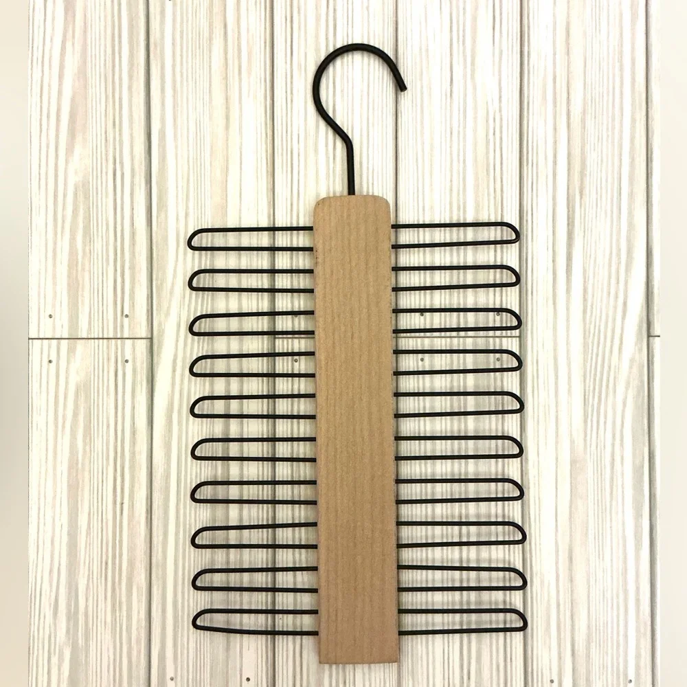 Black and Tan Hanging Organizer